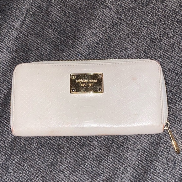 Michael Kros wallet - Picture 1 of 3